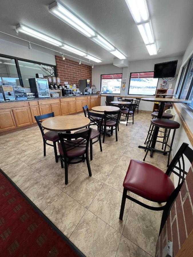 Oquirrh Mountain Inn Tooele Exterior photo